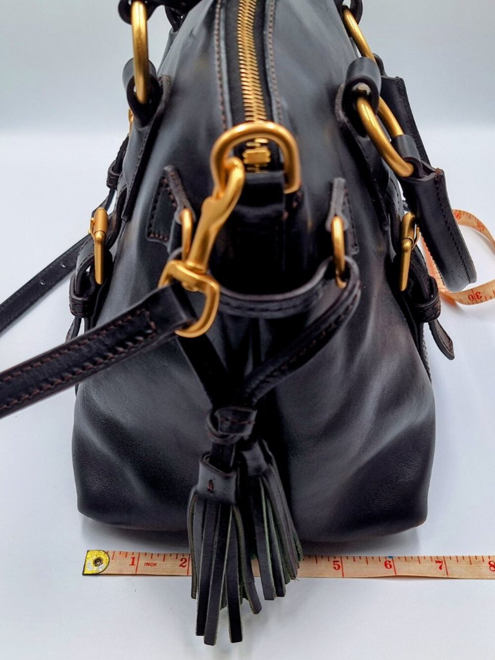 Dooney & Bourke Black Florentine Leather Satchel Crossbody Mint Condition - Picture 11 of 11